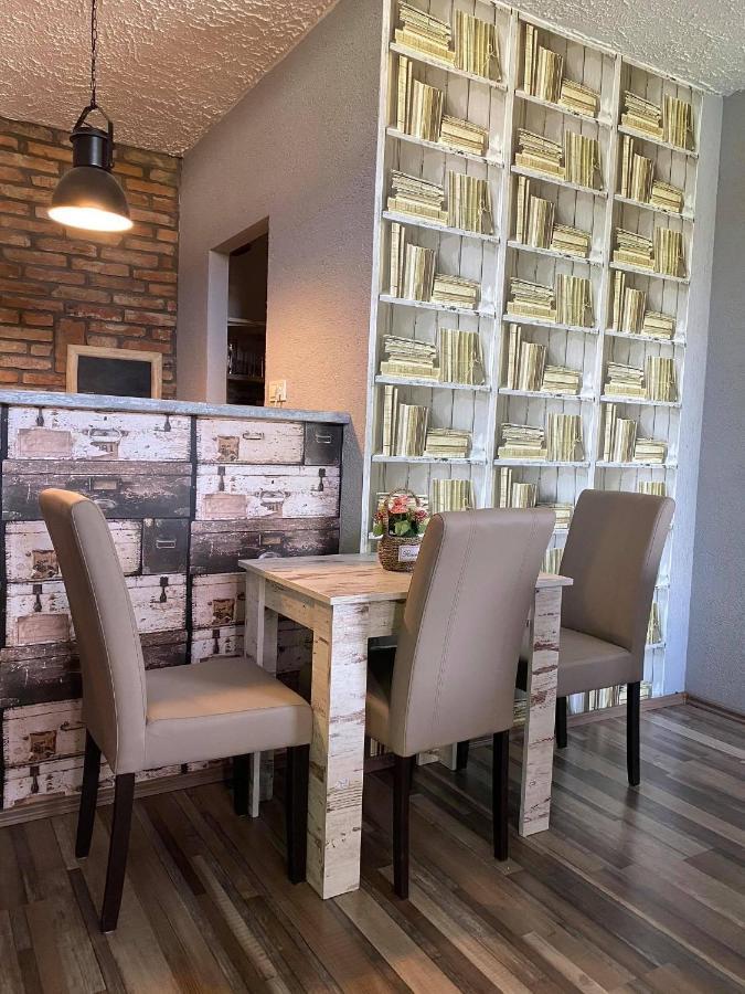 Naphaz Panzio Bed & Breakfast Tiszafured Exterior photo