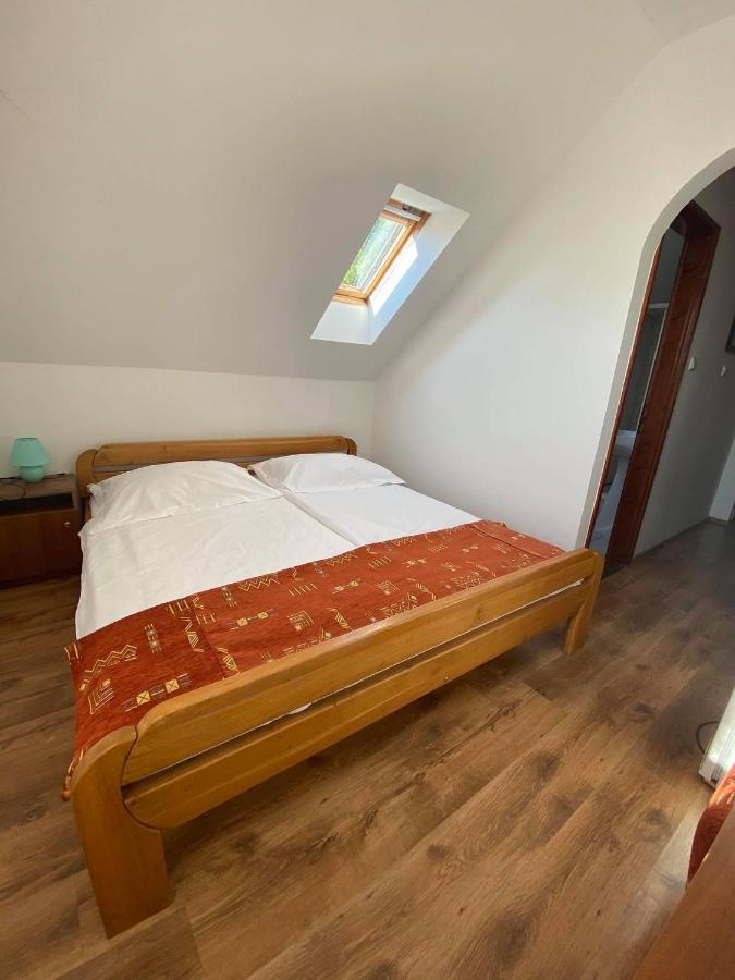 Naphaz Panzio Bed & Breakfast Tiszafured Exterior photo